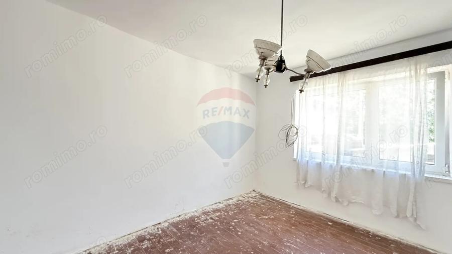 Casă cu 3 camere cu Teren 700 Mp în Vitrometan