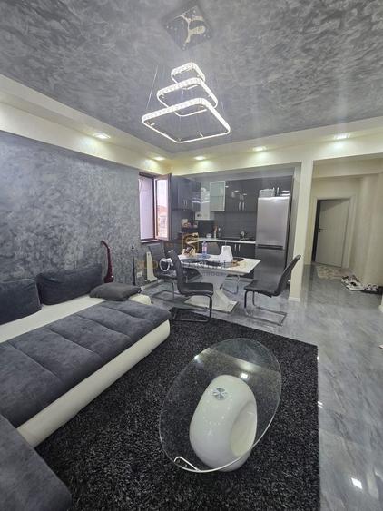 Apartament cu 2 camere semidecomandat, mobilat în Berceni — fotografia 1