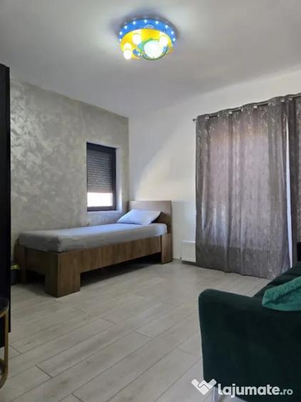 Casă cu 3 camere cu Teren 150 Mp în Central