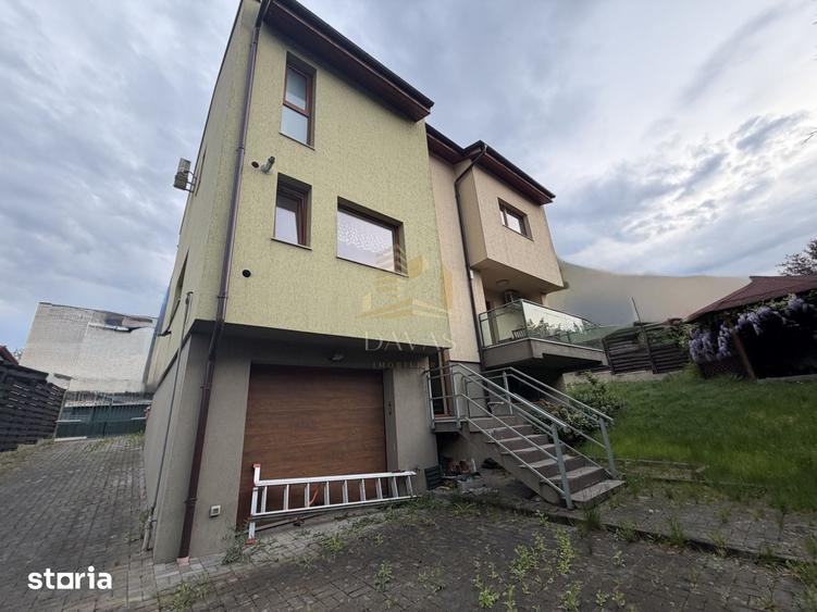 Casă cu 5 camere cu Teren 500 Mp în Gruia