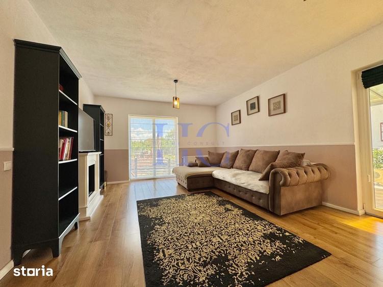 Casă cu 4 camere cu Teren 211 Mp în Roșia