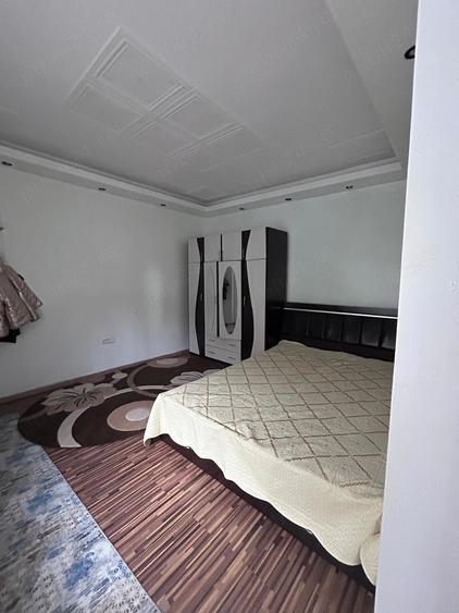 Casă cu 5 camere cu Teren 165 Mp în Stadion