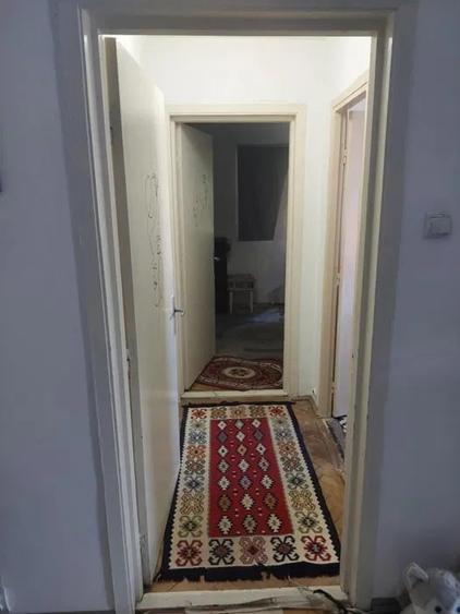Apartament cu 2 camere, etajul 2/4, zona Podu Ros - 5