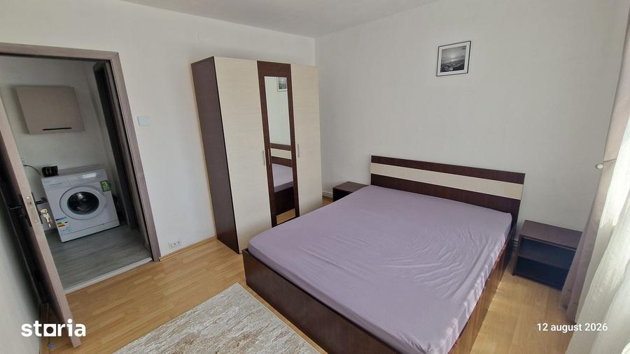 Apartament cu 2 camere decomandat în Rovine