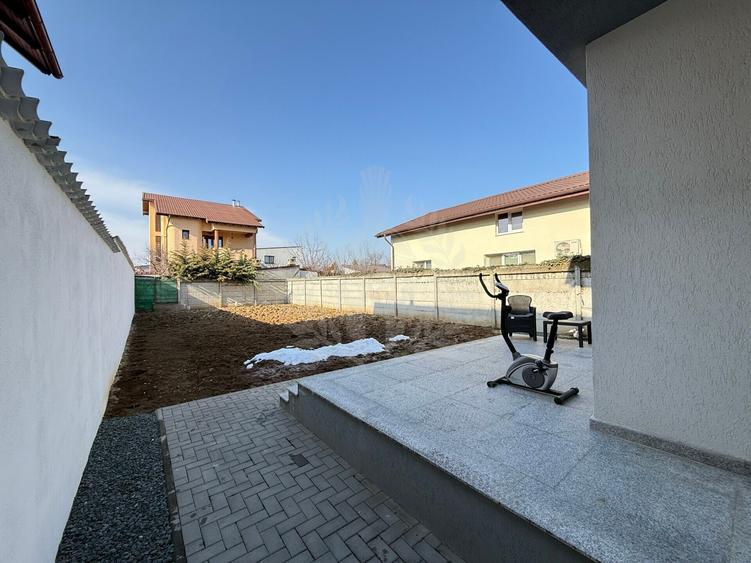 Casă individuală cu 4 camere cu Canalizare în Blejoi