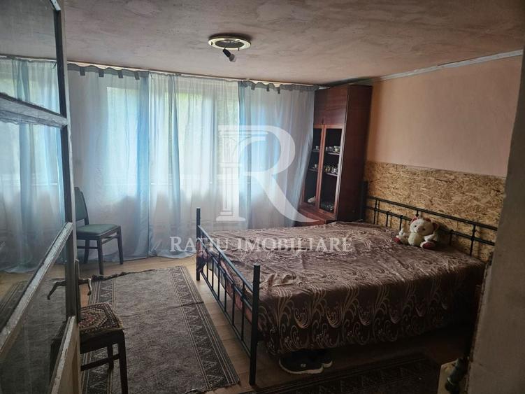 Casă individuală cu 2 camere cu Canalizare în Spinuș