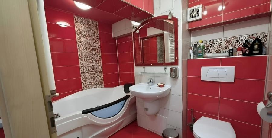 Apartament cu 4 camere decomandat, mobilat în Complex Studențesc