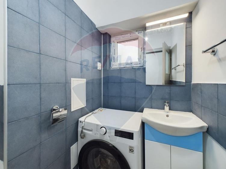 Apartament cu 4 camere decomandat în Centrul Civic