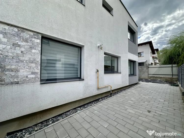 Casă cu 5 camere cu Teren 190 Mp în Florești
