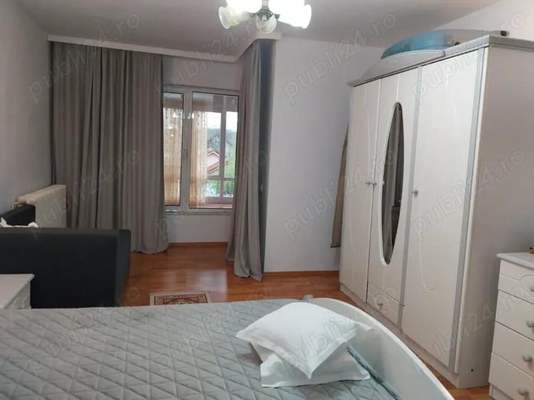 Casă cu 6 camere în Motru