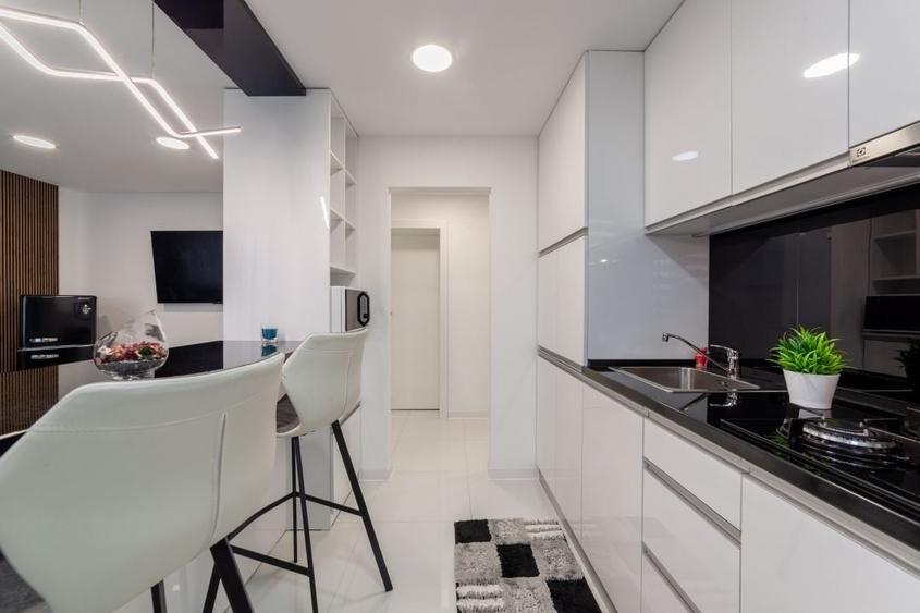 Apartament cu 2 camere decomandat în Central