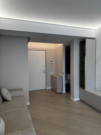 Apartament cu 2 camere semidecomandat, mobilat în Pipera