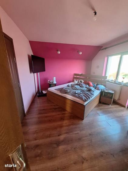 Casă cu 5 camere cu Teren 717 Mp în Central