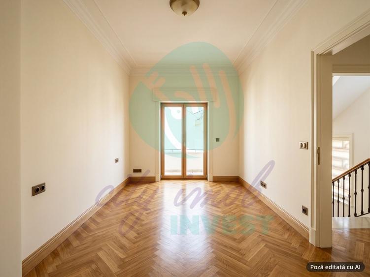 Apartament cu 4 camere decomandat în Calea Călărașilor