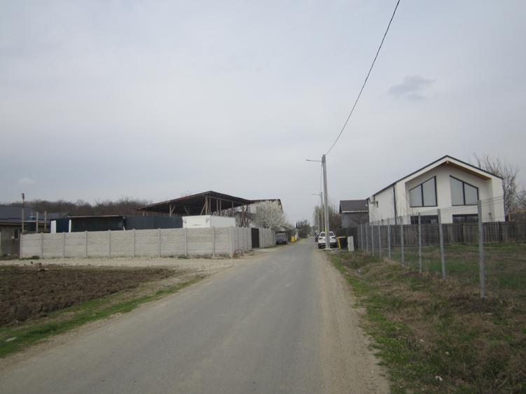 Teren Construcții intravilan de 646 mp, în Domnești