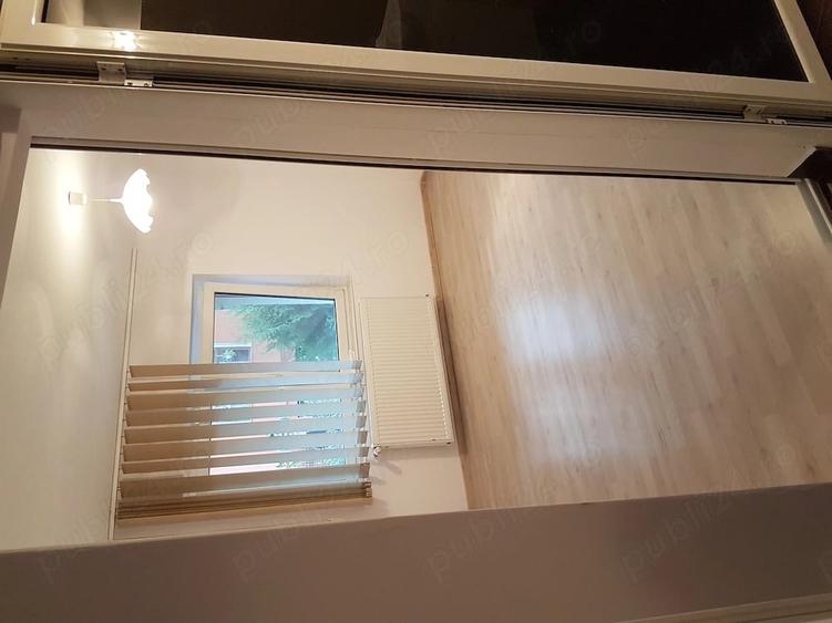 Apartament cu 3 camere decomandat în Exterior Vest