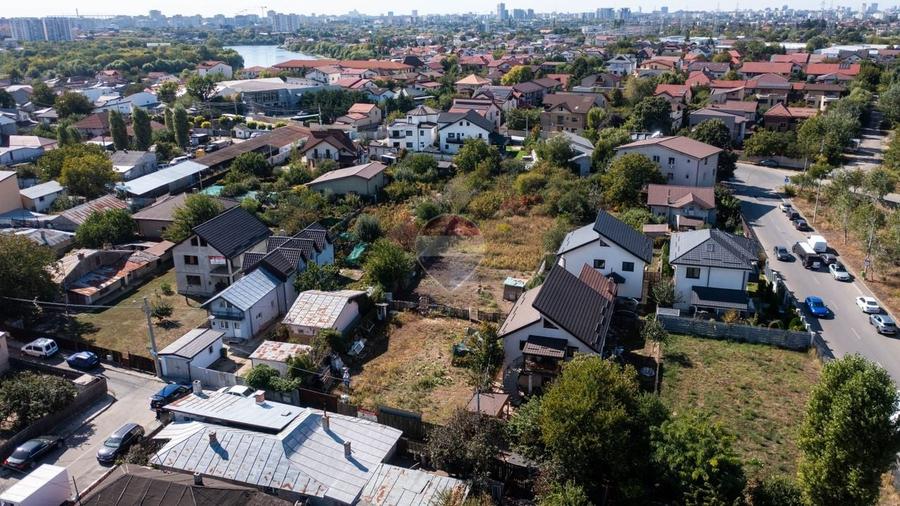 Teren Construcții intravilan de 1771 mp, în Dobroești