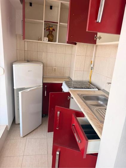 Garsonieră decomandată în Lucian Blaga