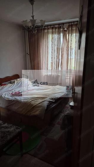 Apartament cu 3 camere decomandat în Fizicienilor