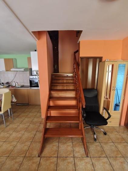 Casă individuală cu 4 camere cu Canalizare în Iosia
