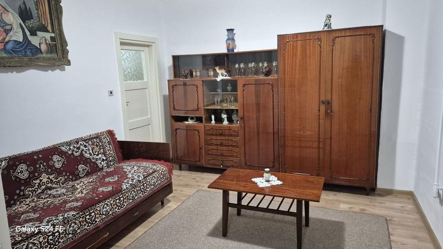 Casa de inchiriat - 1