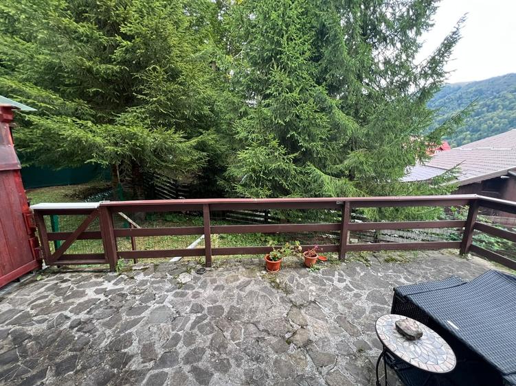 Casă individuală cu 3 camere cu Canalizare în Azuga