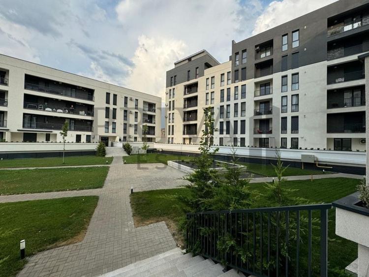 Apartament cu 3 camere decomandat, mobilat în Aradului