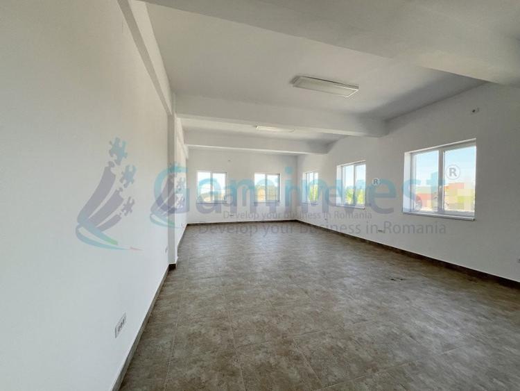 Birou, de 387 mp, în Oșorhei