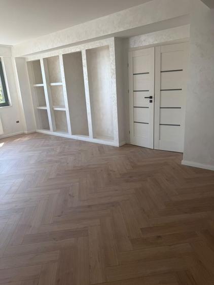 Apartament cu 3 camere decomandat în Popoveni
