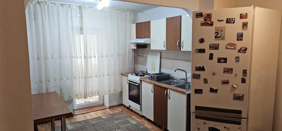 Apartament cu 2 camere decomandat în Steaua