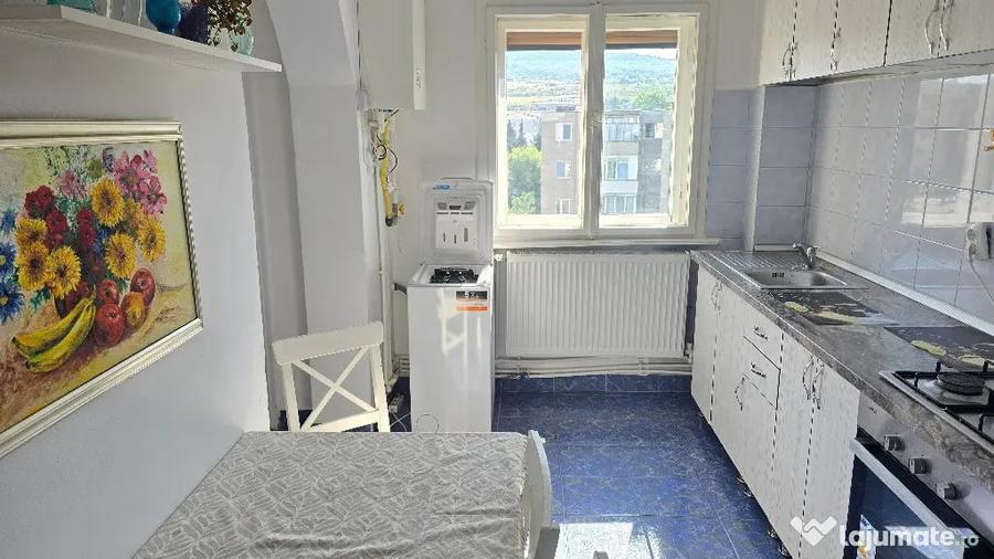 Inchiriez sau vand apartament 2 camere in Deva, Bld. Dacia, mobilat - 1