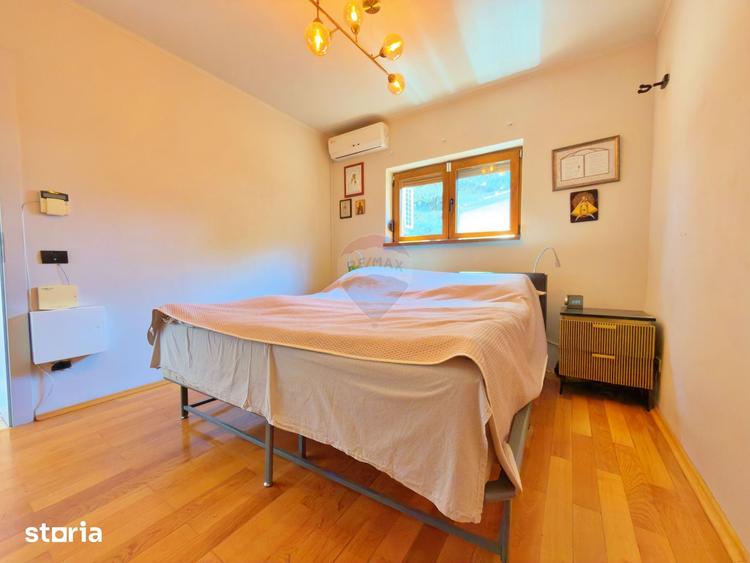Casă cu 5 camere cu Teren 781 Mp în Gai