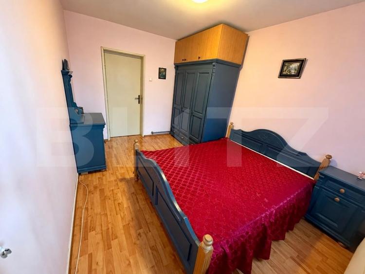 Apartament cu 2 camere semidecomandat, mobilat în Rovine