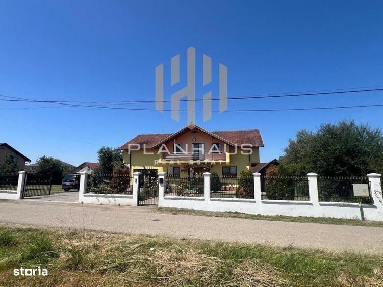 Casă cu 4 camere cu Teren 12 Mp în Săsar