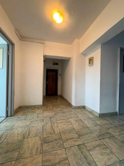 Apartament cu 3 camere decomandat în Ultracentral