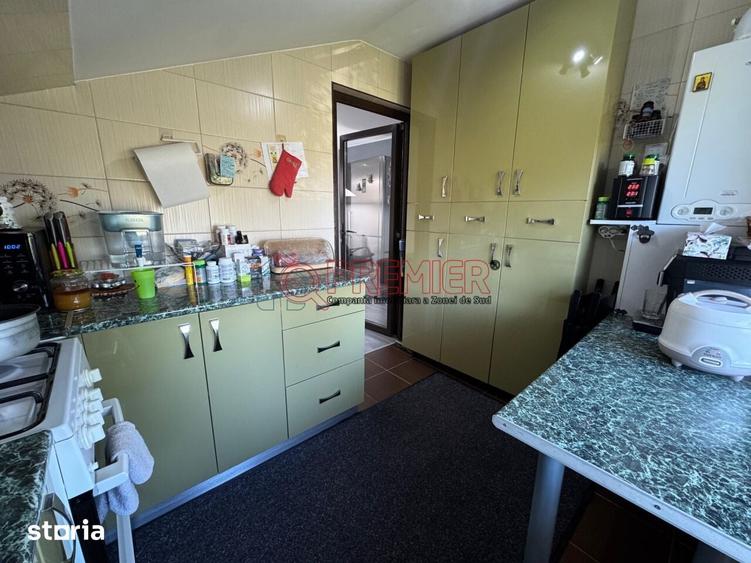 APARTAMENT 3 CAMERE - OITUZ - POPE?TI-LEORDENI - 10