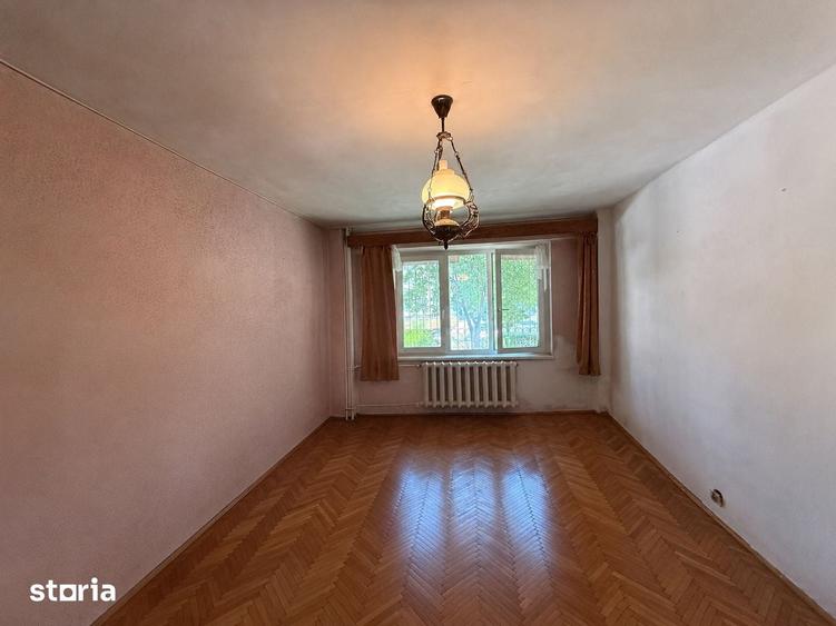 Apartament cu 2 camere decomandat în Decebal