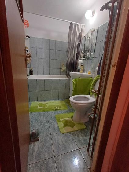 Apartament cu 3 camere decomandat în Decebal