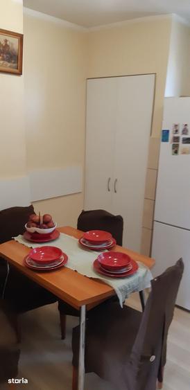 Apartament cu 4 camere în Rogerius