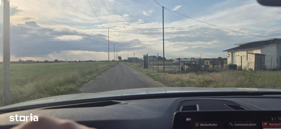 Teren de 2554 mp, în Copăceni