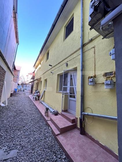 Casa de vanzare - 4 camere - 127 mp - 207 mp teren - ZONA CENTRALA - 1