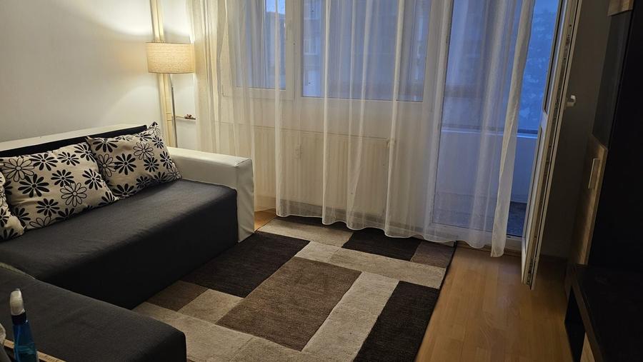 Apartament cu 2 camere decomandat în Drumul Taberei