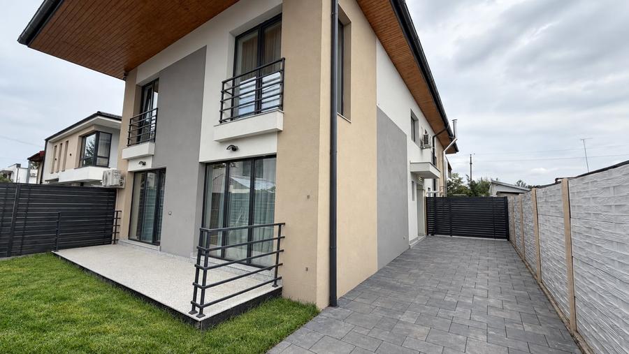 Casă individuală cu 4 camere cu Canalizare în Străulești