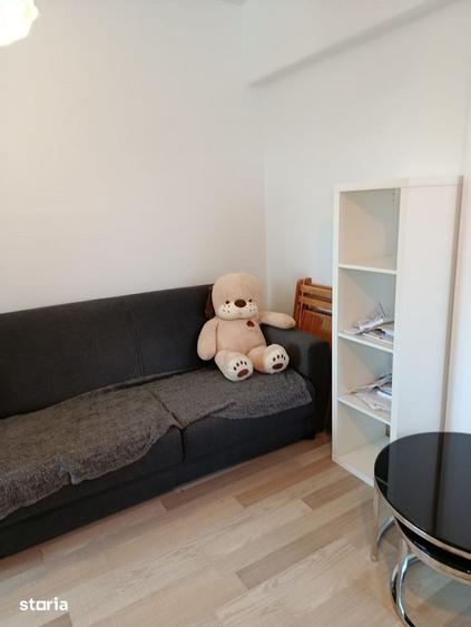Apartament cu 2 camere semidecomandat, mobilat în Podu Roș
