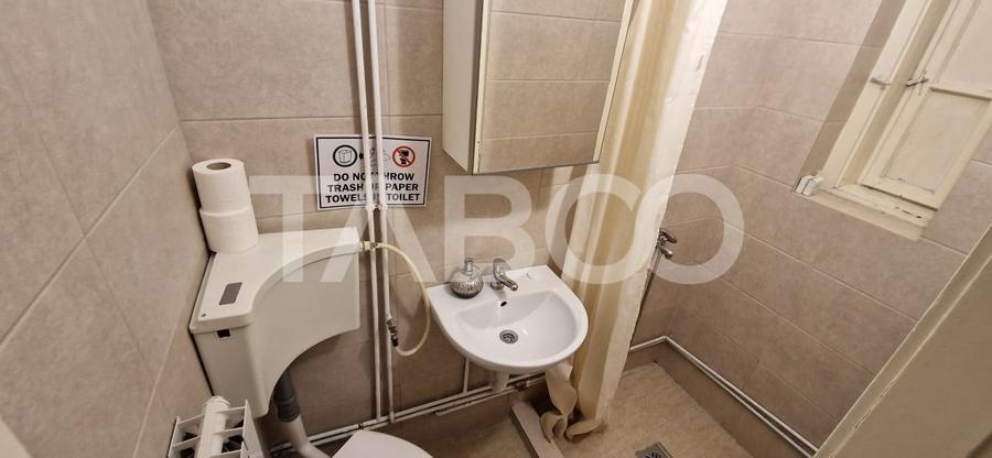 Casă individuală cu 5 camere cu Canalizare în Orașul de Jos