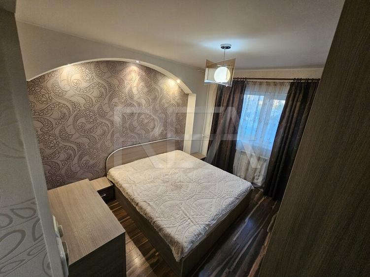Apartament cu 3 camere semidecomandat, mobilat în Văcăresti