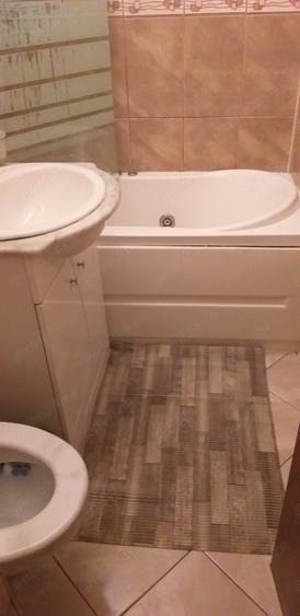 Apartament cu 2 camere decomandat în Predeal