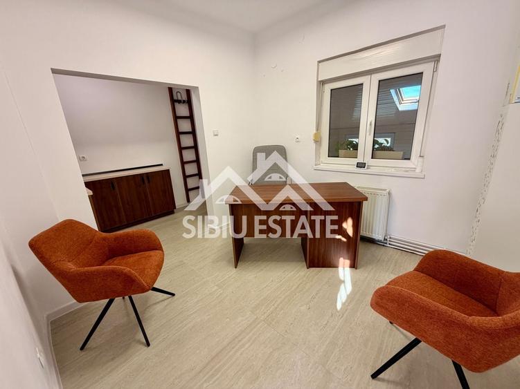 Casă individuală cu 5 camere cu Canalizare în Trei Stejari