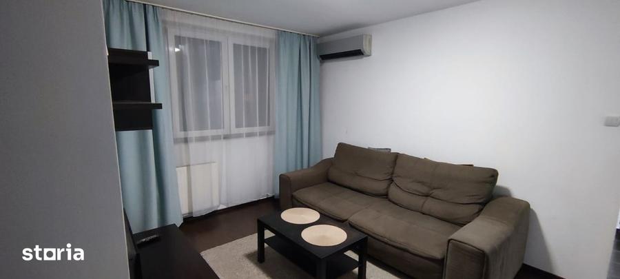 Apartament cu 3 camere semidecomandat în Drumul Taberei