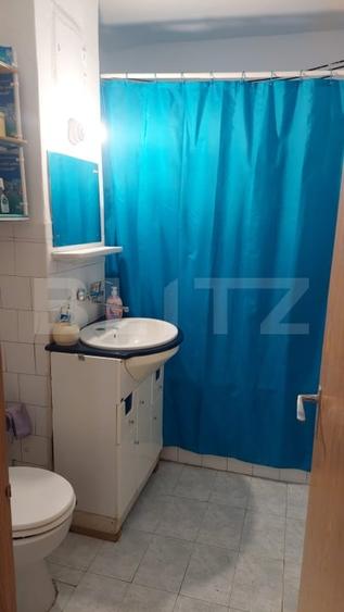 Apartament cu 4 camere decomandat, mobilat în Lipovei